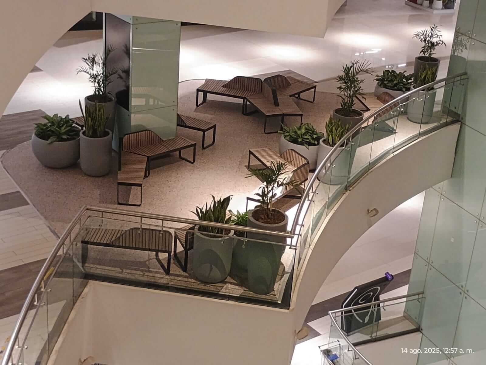 Construcción e implementación de coworking y zonas de descansos Real Plaza Puruchuco