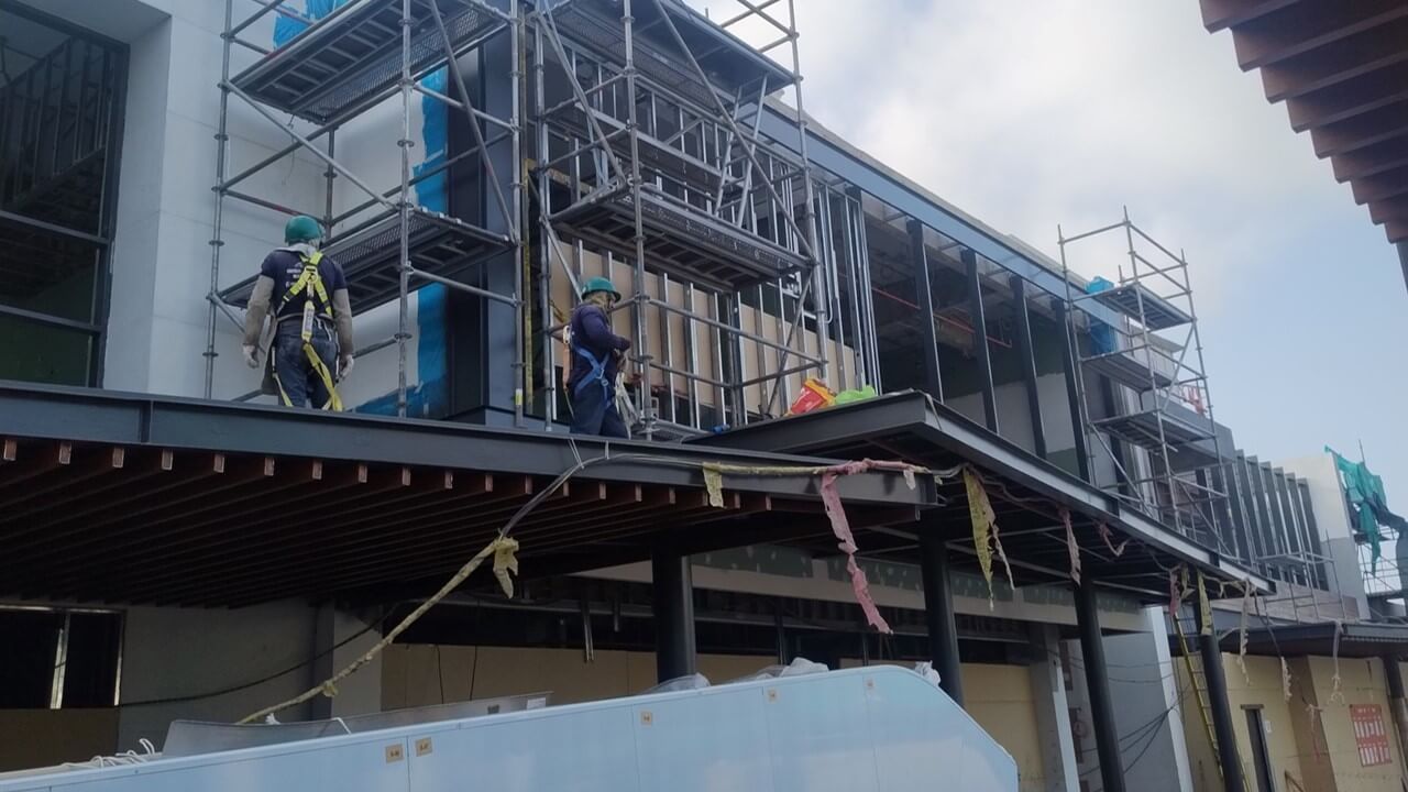 Ampliación del centro comercial Real Plaza Primavera - Imagen 8